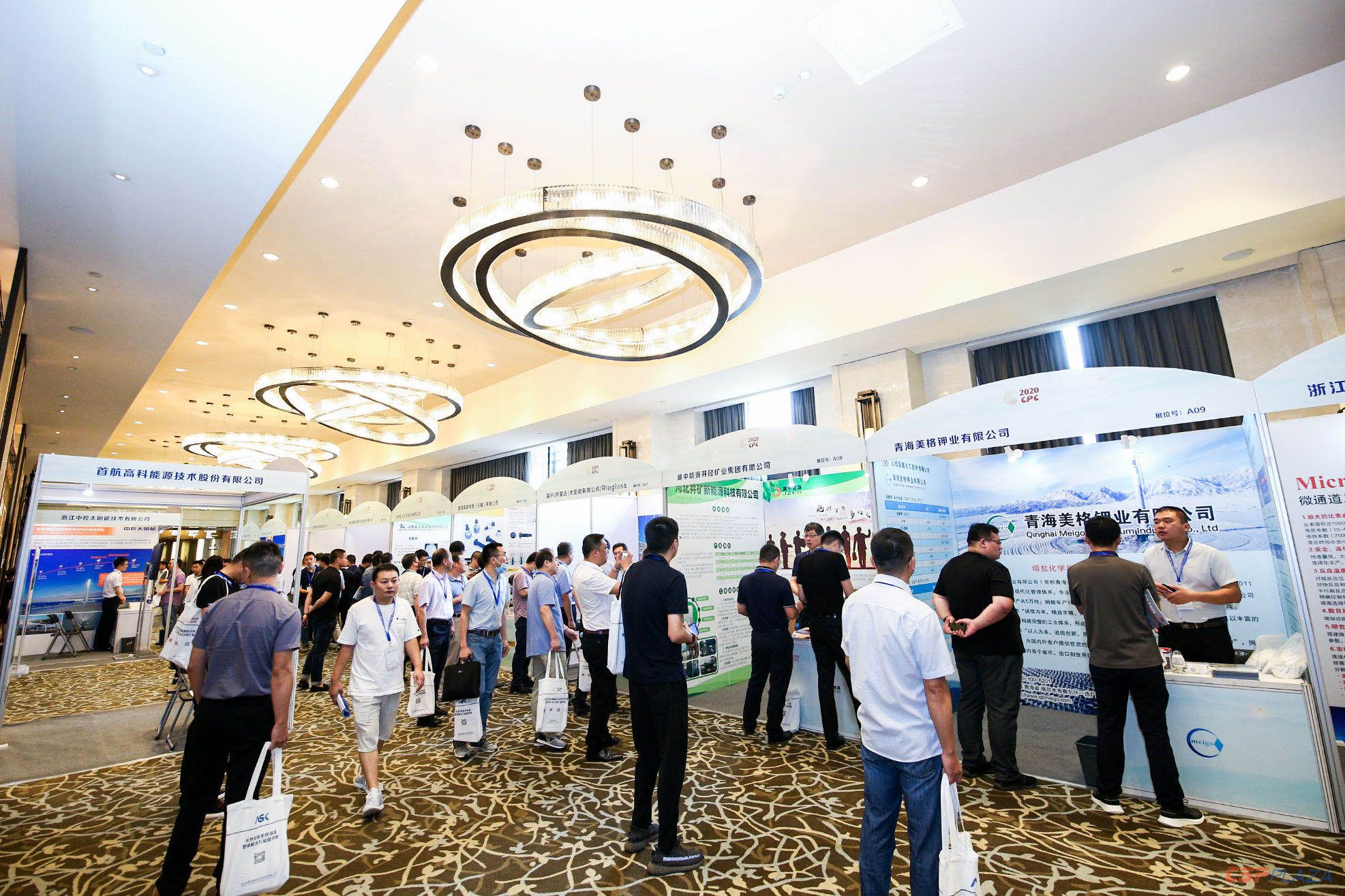 企業展區2.jpg